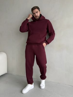 Спортивный костюм утепленный с начесом.